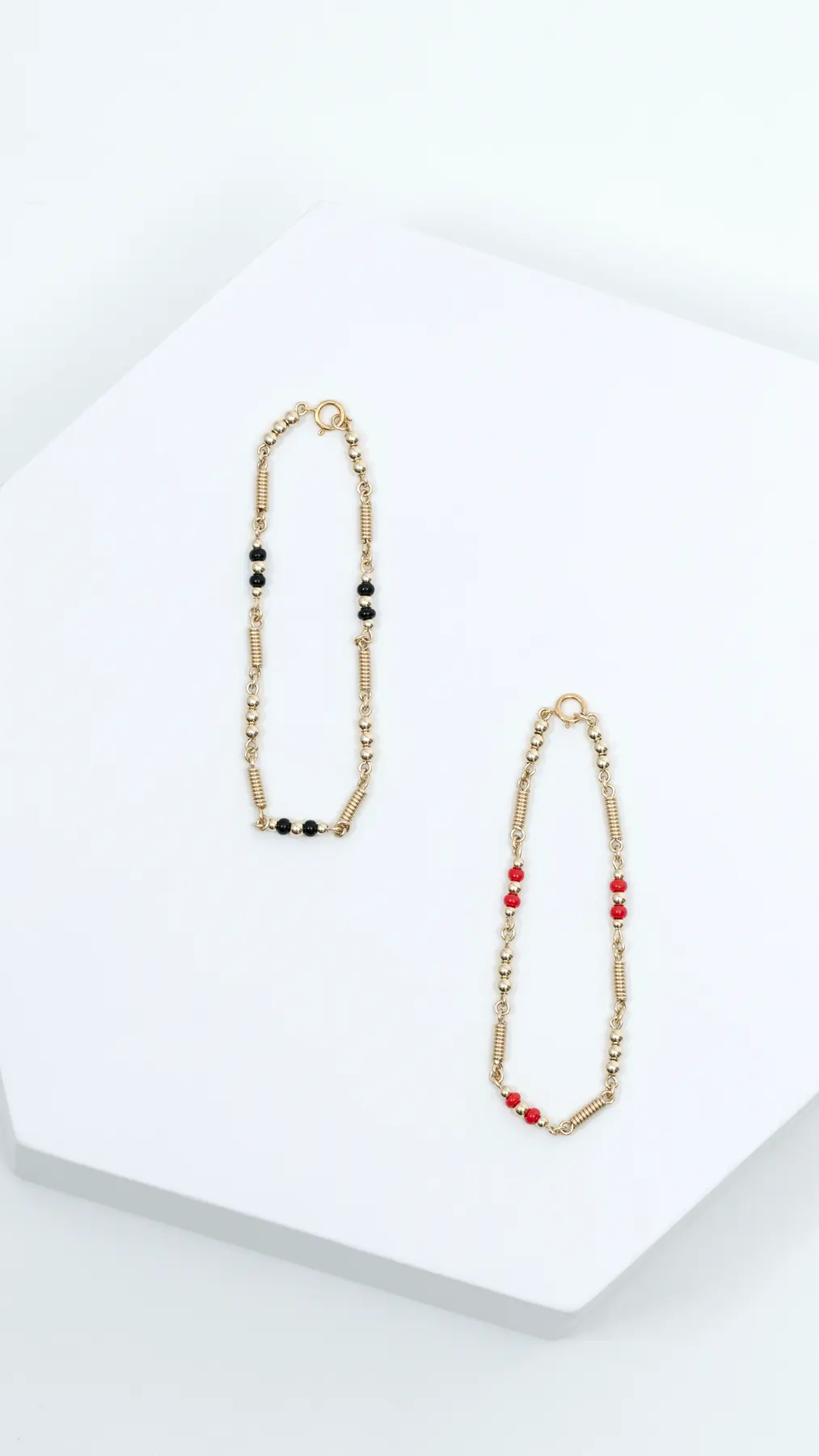 TOBILLERA EN ORO LAMINADO TORNILLO ESTILO MIYUKI SISTEMA DE AGARRE - Image 2